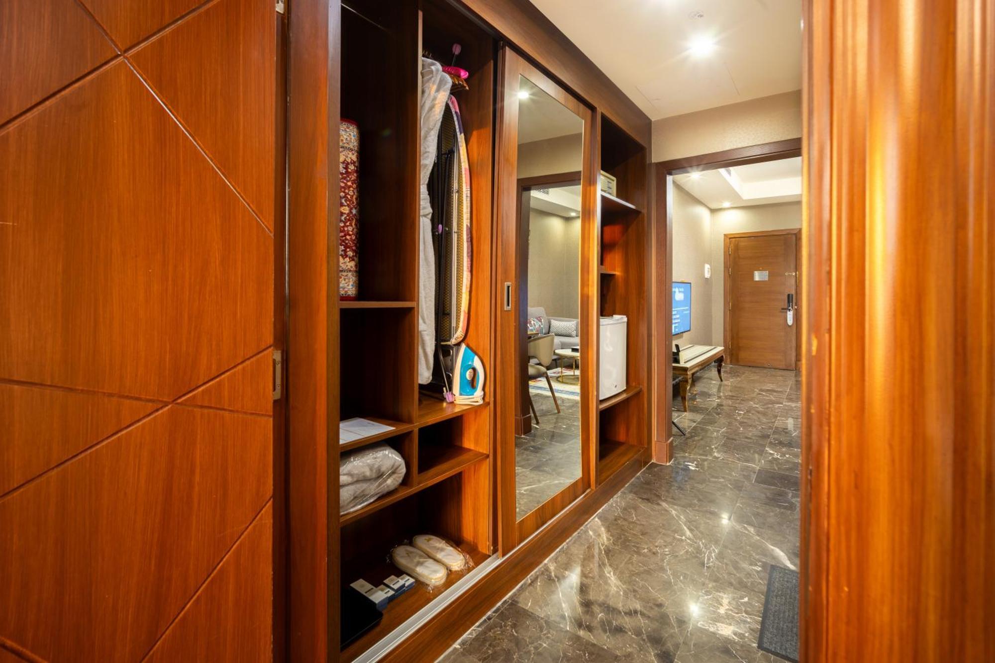 Donatello Jeddah Hotel Екстериор снимка